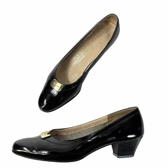 Salvatore Ferragamo Vintage Black Patent Leather Block Heel Buckle Accent Sz 7 - Picture 1 of 16